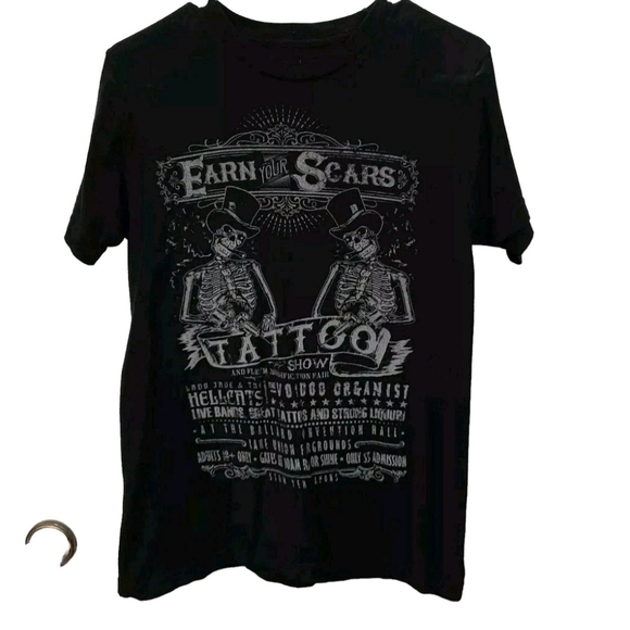 Serpentine By Sourpuss Tattoo Skeletons Earn Your Scars Black Graphic Tee Mens S - Picture 1 of 4